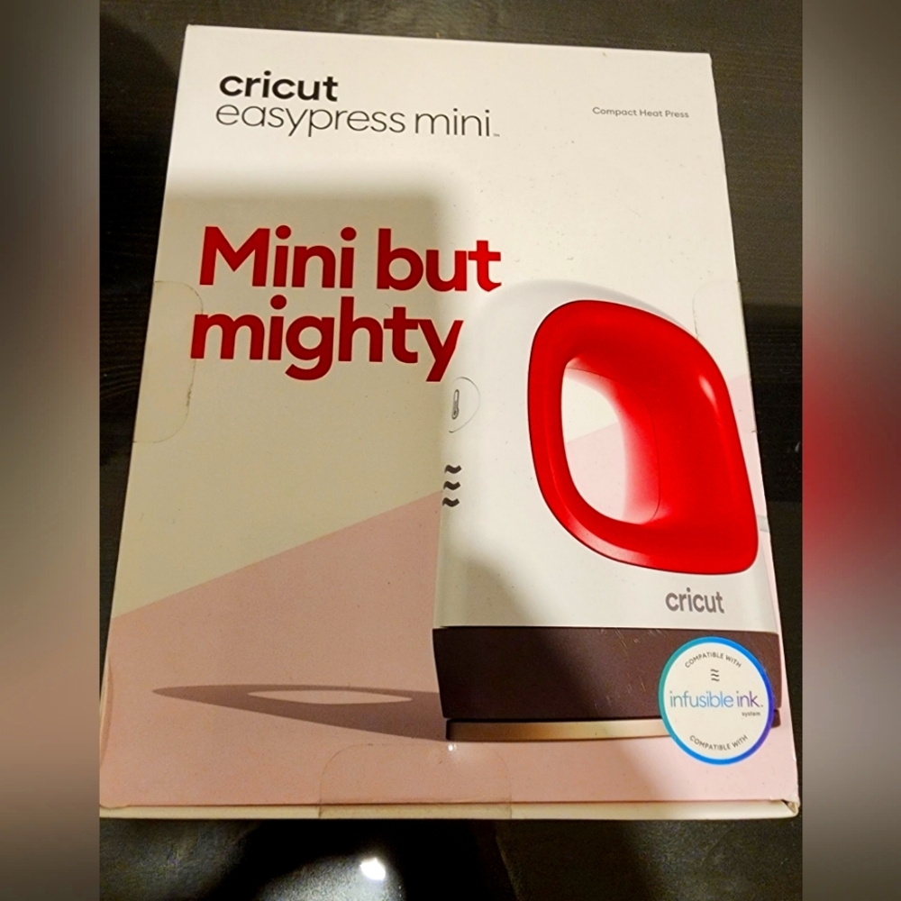 Cricut EasyPress Mini™, Raspberry